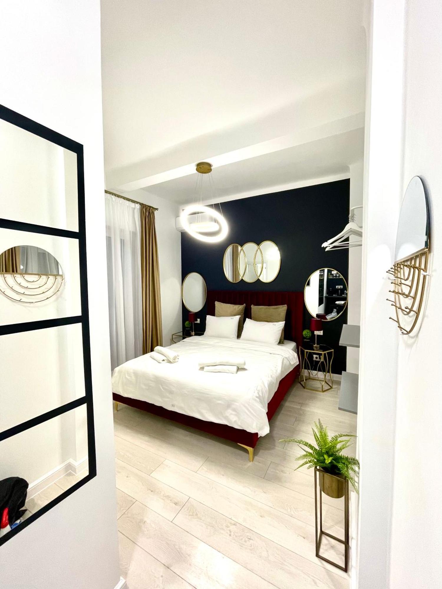 Metropole Apartments - Old City Бухарест Екстер'єр фото