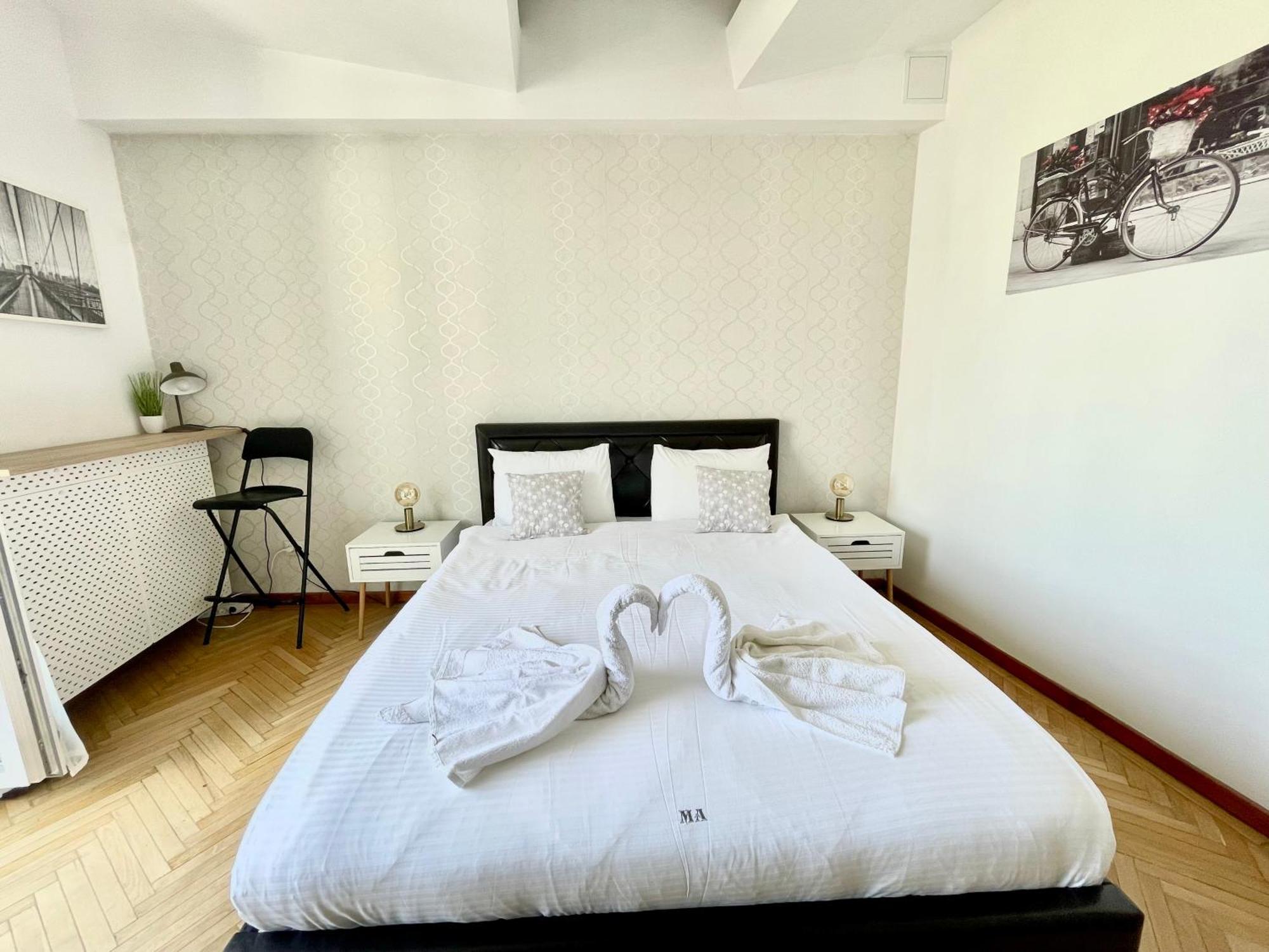 Metropole Apartments - Old City Бухарест Екстер'єр фото